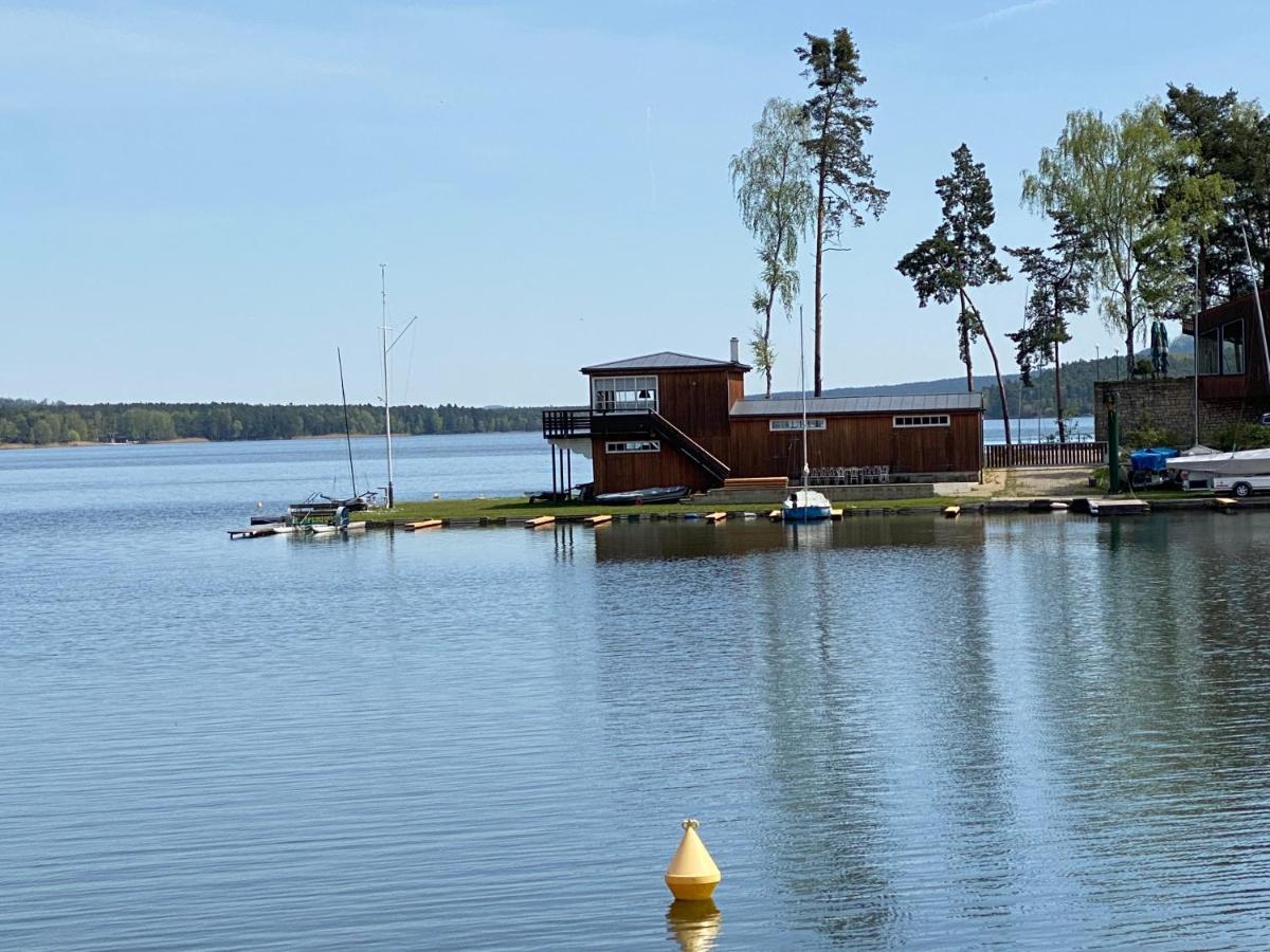 Apartman V Lakeparku Staré Splavy Exterior foto